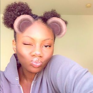 Meet your Posher, Kayla